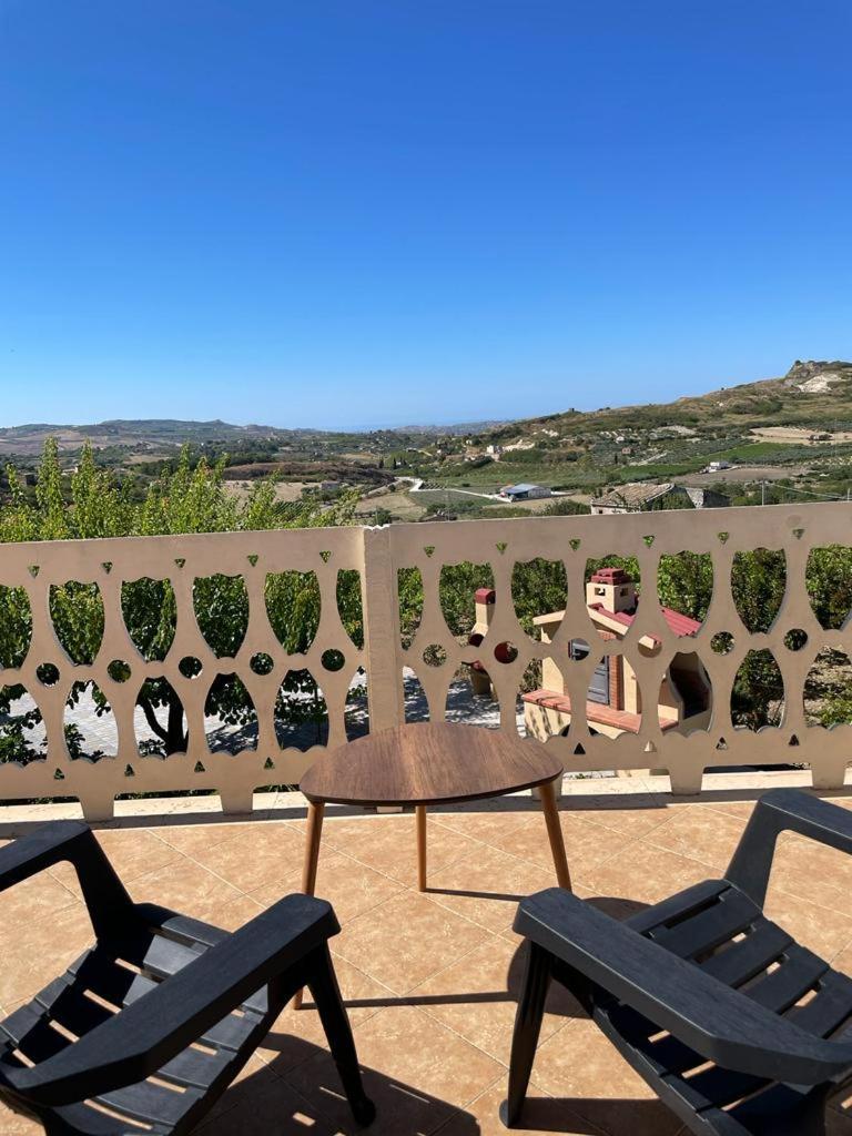 B&B La Terrazza Degli Scrittori Racalmuto Exterior foto